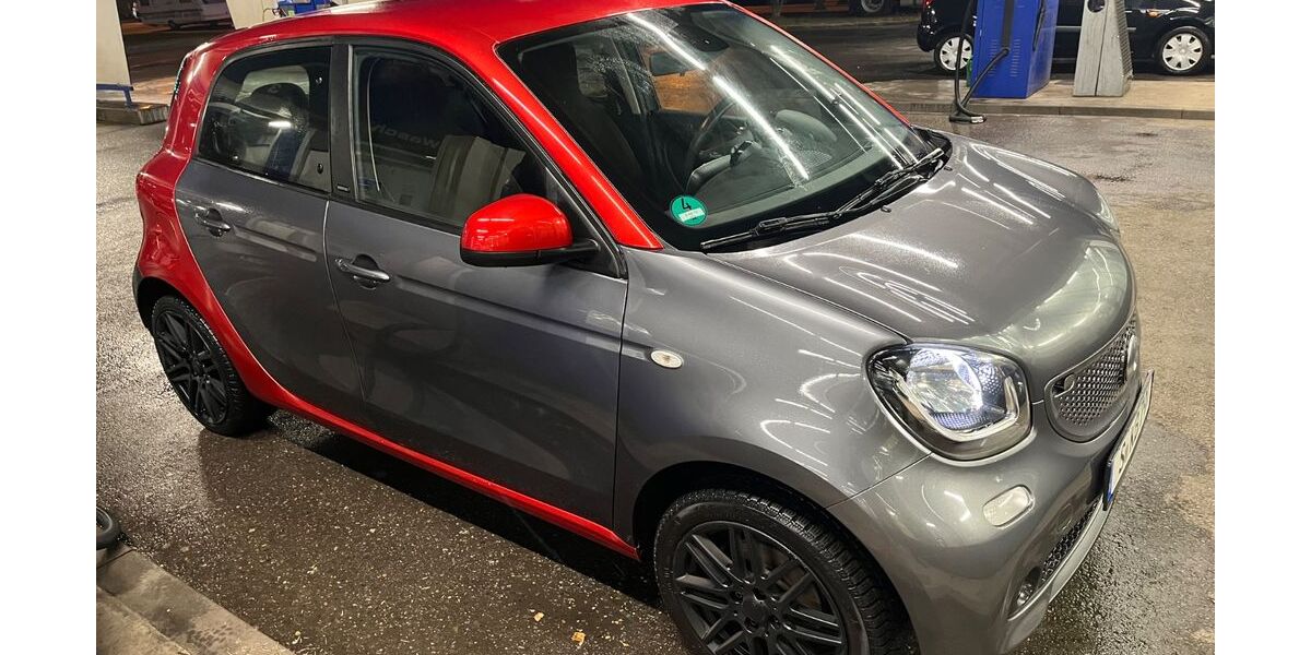 Smart ForFour 66.700 km 8.100 &euro; Stuttgart 70374