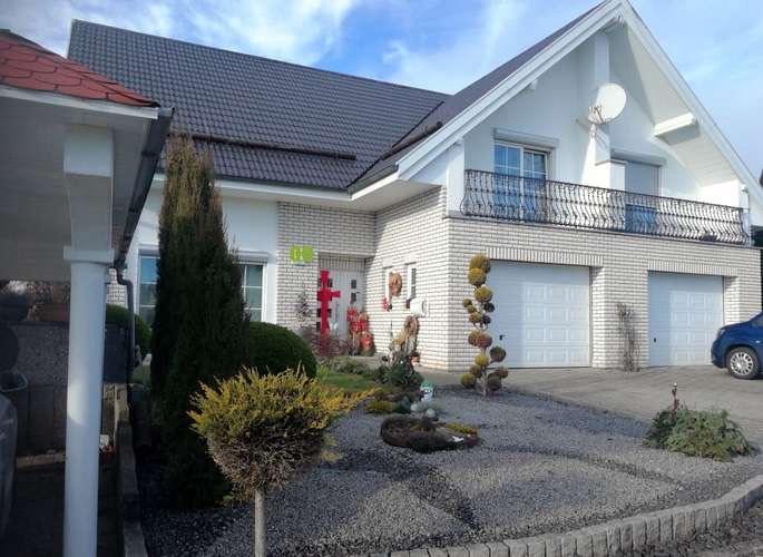 Doppelhaushälfte Ebhausen - 6 Zimmer, 220 m&sup2;, 2.300&euro; | Angebot:27619014