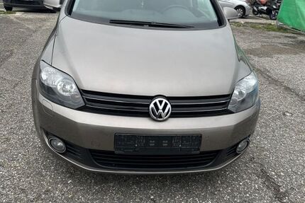 VW Golf 179.000 km 4.900 € Fellbach 70736