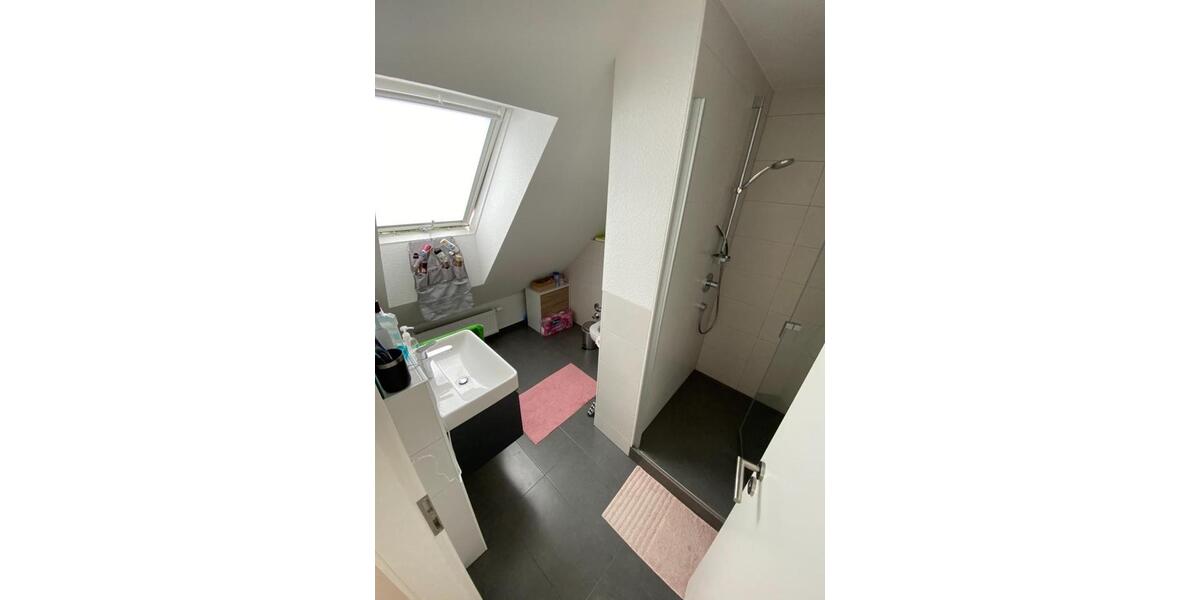 Dachgeschoßwohnung Stuttgart Stuttgart-Ost - 3 Zimmer, 52 m&sup2;, 1.250&euro; | Angebot:25654060