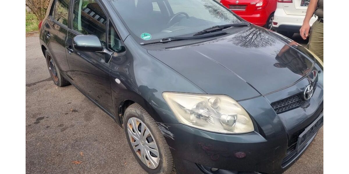 Toyota Auris 270.000 km 1.250 &euro; Tübingen 72074