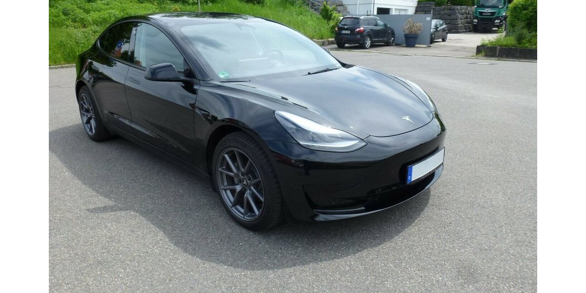Tesla Model 3 SR+ RWD 60 kWH neuwertig * Mwst. ausweisba 11.300 km 34.900 &euro; Nürtingen 72622