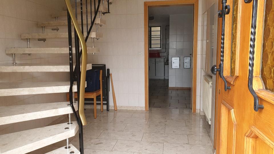 Mehrfamilienhaus, Wohnhaus Bietigheim-Bissingen Bissingen - 10 Zimmer, 210 m&sup2;, 870.000&euro; | Angebot:24154002