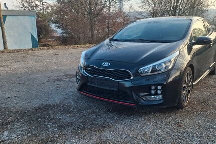 Kia ceed / Ceed 157.000 km 7.999 &euro; stuttgart 70469