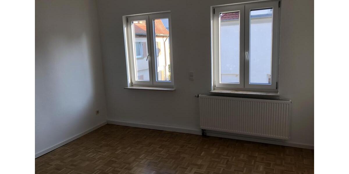 Doppelhaushälfte Fellbach Oeffingen - 6 Zimmer, 160 m&sup2;, 2.500&euro; | Angebot:26129547