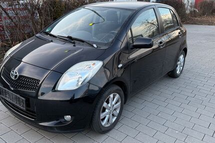Toyota Yaris 100.000 km 2.990 &euro; Stuttgart 70178