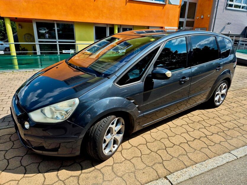 Ford S-Max 324.200 km 1.899 € Filderstadt 70794