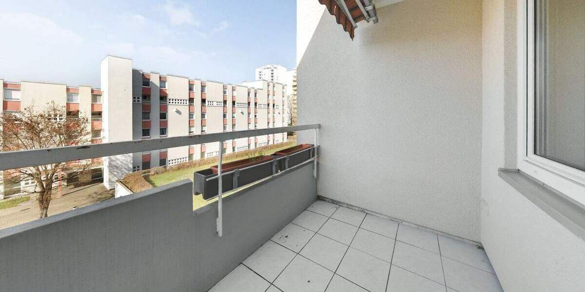 Etagenwohnung Ludwigsburg Eglosheim - 2 Zimmer, 62 m&sup2;, 197.000&euro; | Angebot:25822689