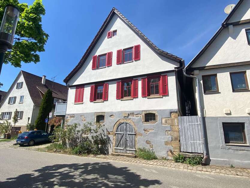 Haus zum Kaufen in Schlaitdorf 1.249.000 € 356.93 m²