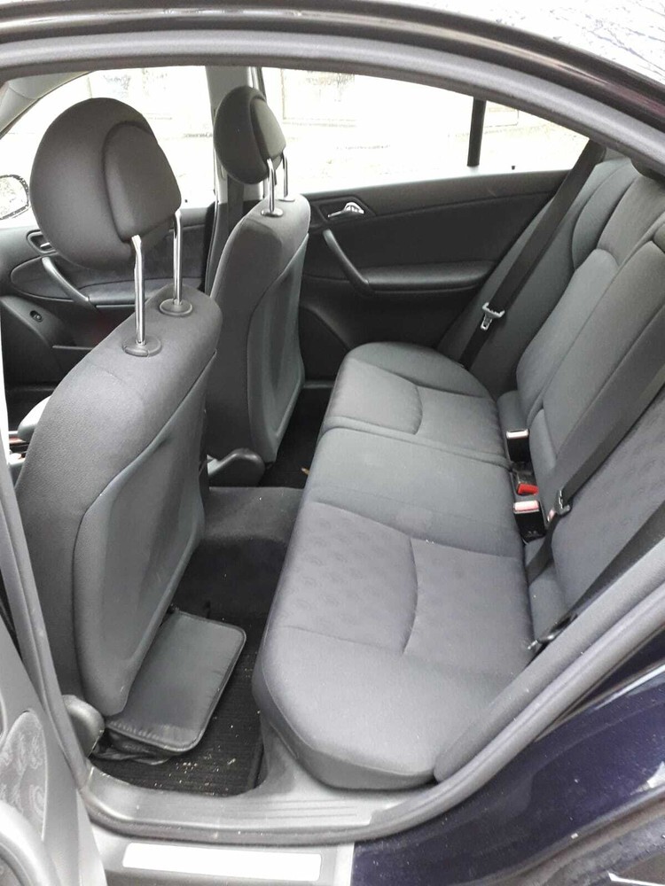 Mercedes-Benz C-Klasse 155.581 km 3.700 € Böblingen 71032