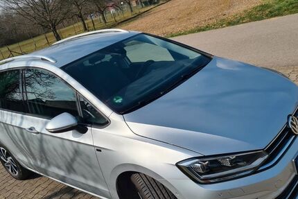 VW Golf Sportsvan 61.365 km 11.950 &euro; Leinfelden-Echterdingen 70771