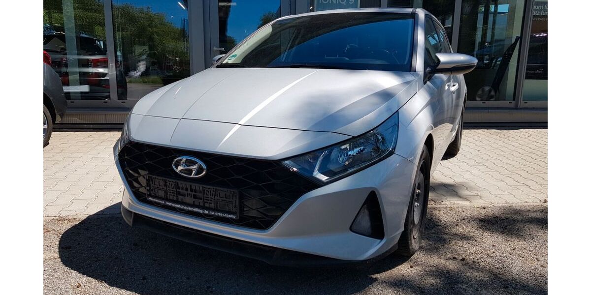 Hyundai i20 17.500 km 13.850 &euro; Böblingen 71034
