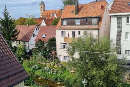 Haus zum Kaufen in Nürtingen 499.000 € 245 m² 8 zimmer