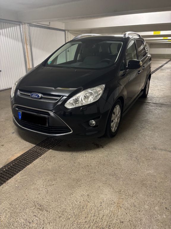 Ford C-Max 86.000 km 8.200 € Leonberg 71229