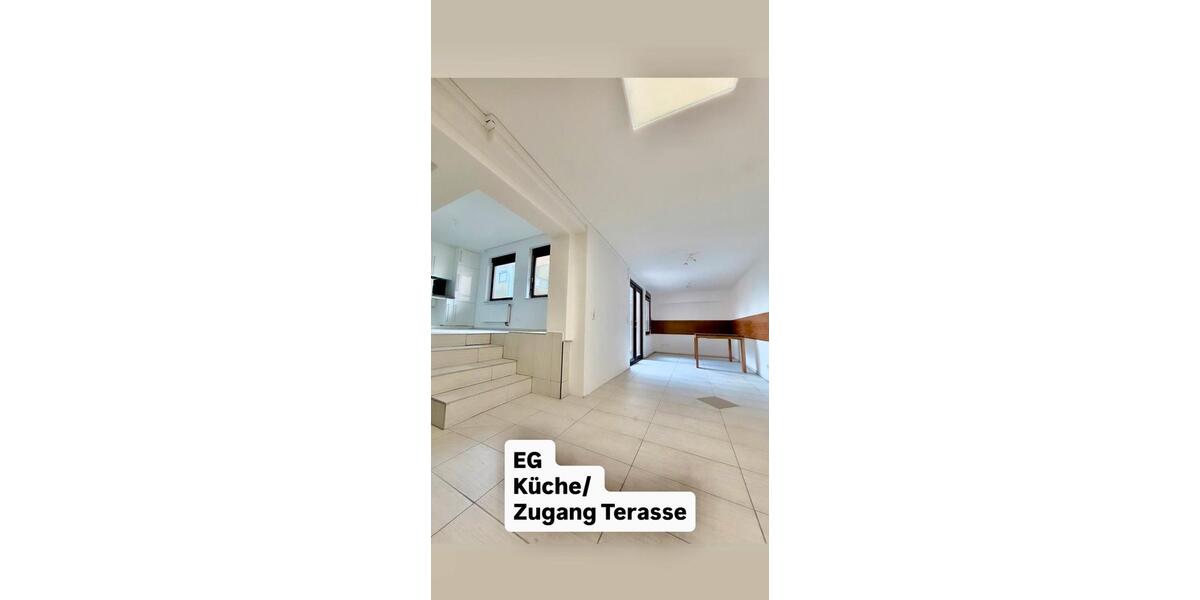 Mehrfamilienhaus, Wohnhaus Stuttgart Zuffenhausen - 7 Zimmer, 168 m&sup2;, 775.000&euro; | Angebot:24804612