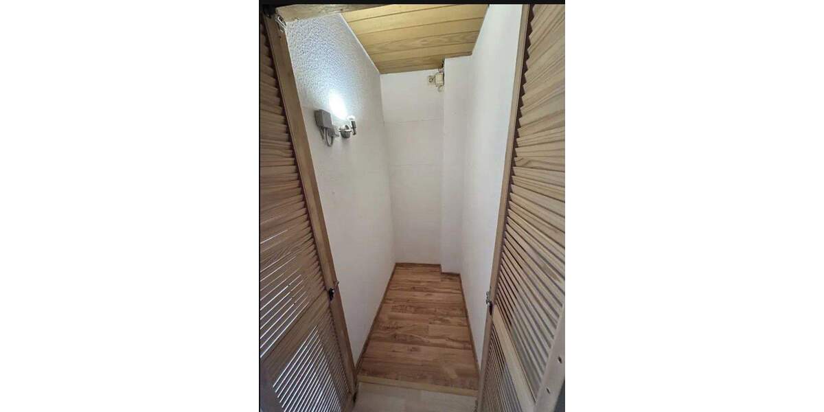 Etagenwohnung Herrenberg - 4 Zimmer, 96 m&sup2;, 330.000&euro; | Angebot:24811206