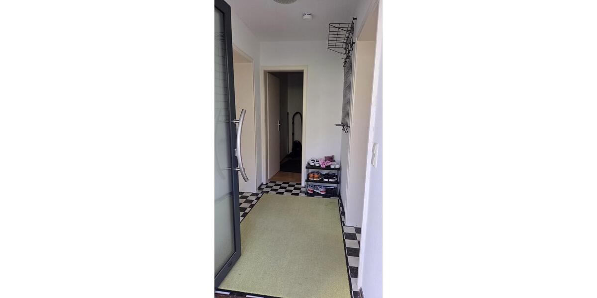 Erdgeschoßwohnung Reutlingen Altenburg - 2 Zimmer, 70 m&sup2;, 780&euro; | Angebot:26279954