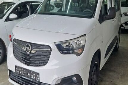Opel Combo 9.015 km 18.799 &euro; Reutlingen / Mittelstadt 72766