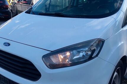 Ford Tourneo Connect 185.000 km 4.950 &euro; Ludwigsburg 71642