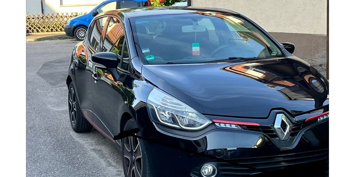 Renault Clio 79.000 km 6.000 &euro; Esslingen Am Neckar 73734