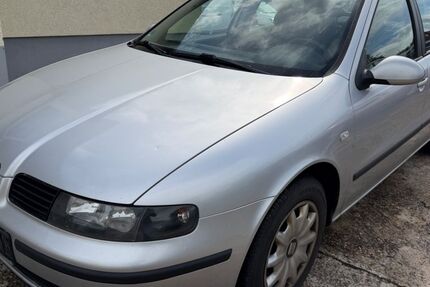 Seat Leon 261.000 km 1.500 &euro; Sindelfingen/Stuttgart 71069