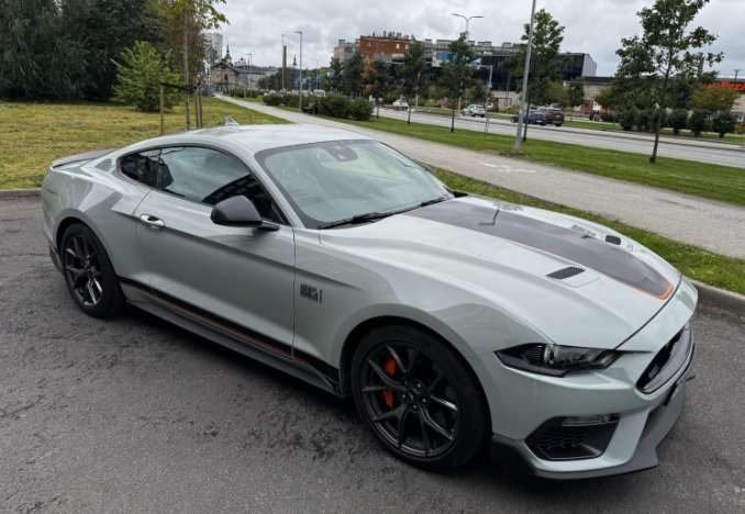 Ford Mustang 7.000 km 49.995 € Stuttgart 70374