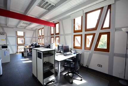 Büro in Sindelfingen 799 € 30 m² zimmer