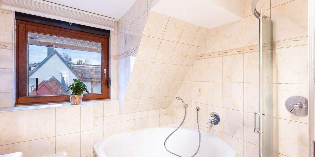 Etagenwohnung Markgröningen - 3 Zimmer, 72 m&sup2;, 249.000&euro; | Angebot:24793397