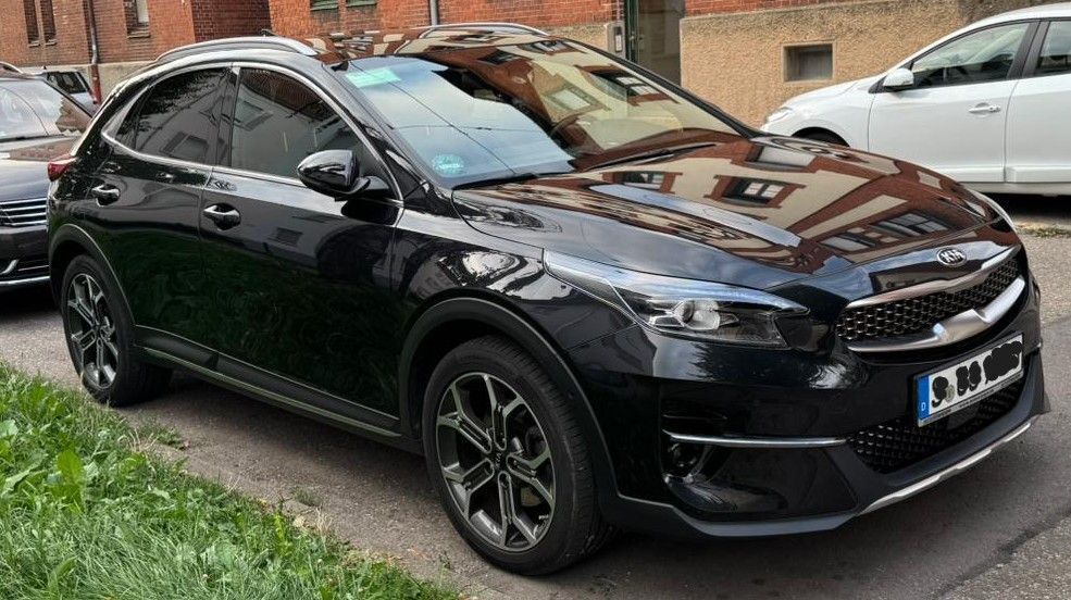 Kia XCeed 45.226 km 19.950 € Stuttgart 70378