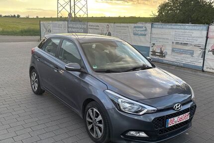 Hyundai i20 135.343 km 3.999 &euro; Weil im Schönbuch 71093