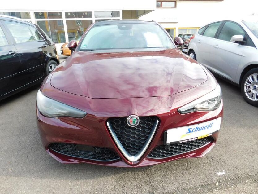 Alfa Romeo Giulia 27.000 km 26.500 € Ludwigsburg 71640