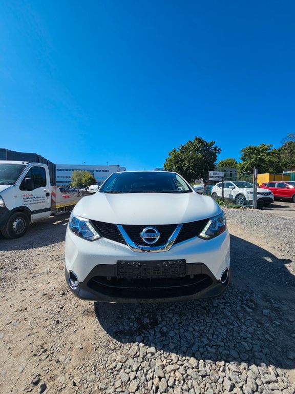 Nissan Qashqai 96.197 km 12.250 € Stuttgart 70376