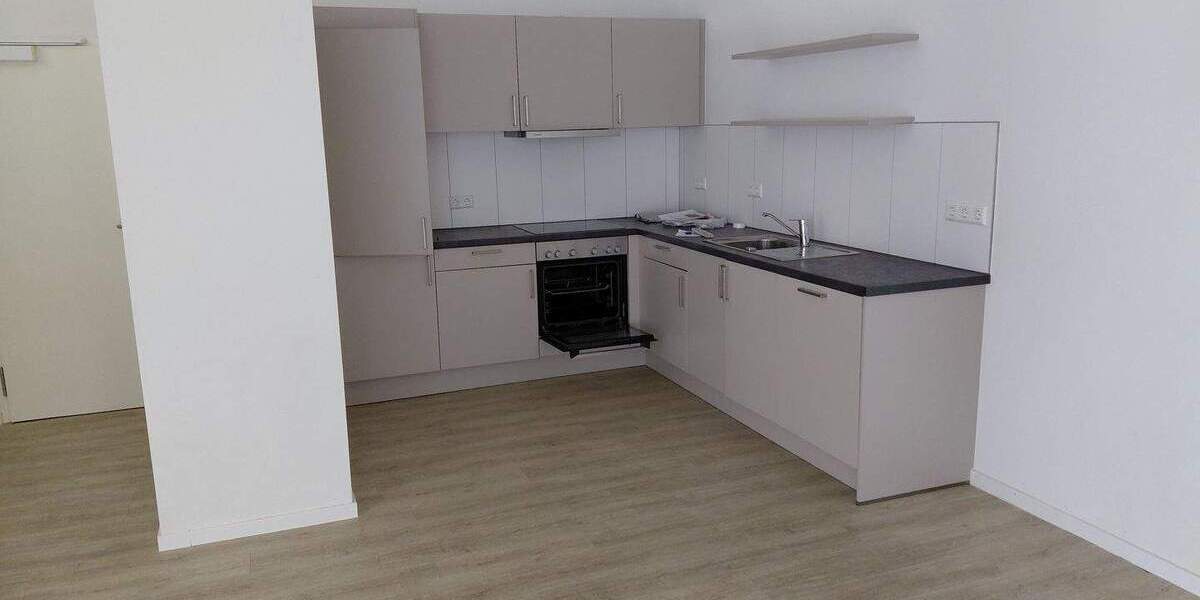 Etagenwohnung Vaihingen an der Enz - 3 Zimmer, 114 m&sup2;, 1.200&euro; | Angebot:25385696