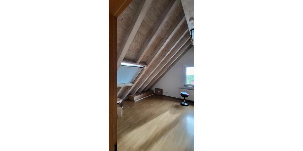 Etagenwohnung Steinenbronn - 3.5 Zimmer, 106 m&sup2;, 1.600&euro; | Angebot:26698165