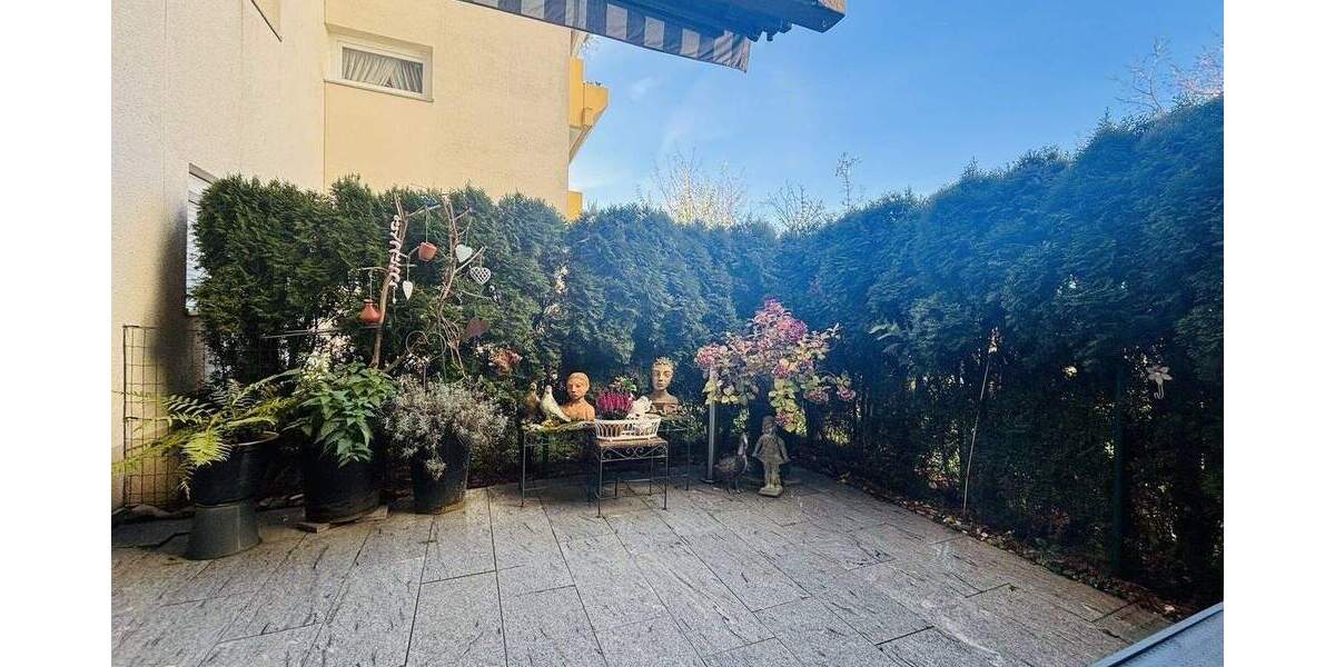Etagenwohnung Esslingen Sulzgries - 4 Zimmer, 105 m&sup2;, 345.000&euro; | Angebot:25662735