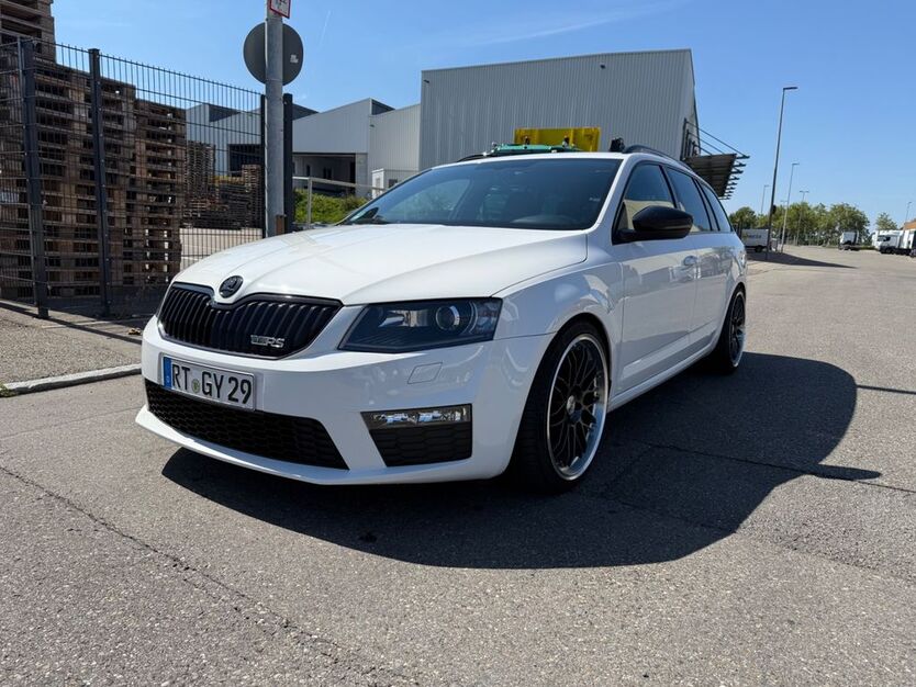 Skoda Octavia 158.000 km 13.600 € Reutlingen 72760