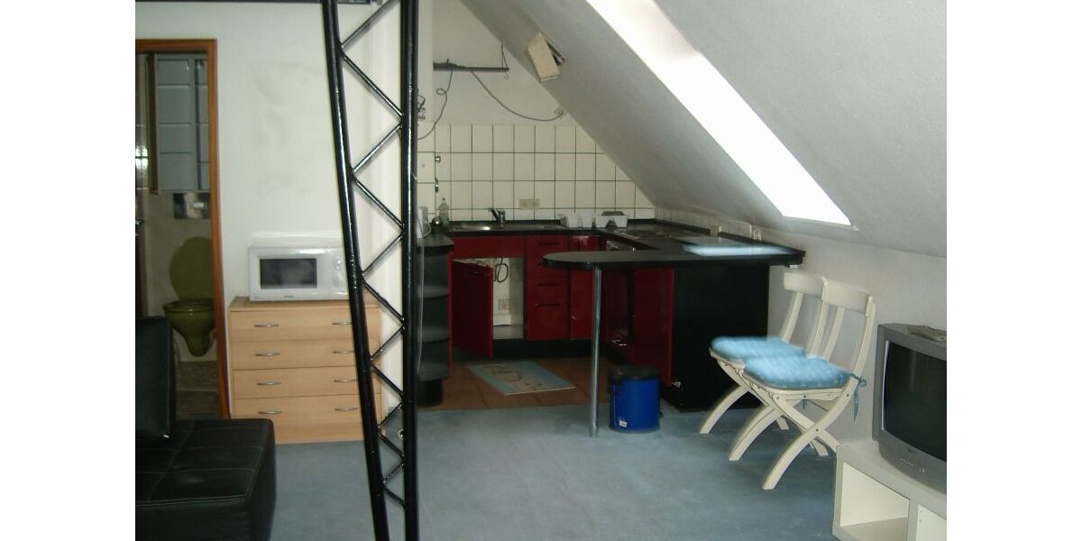 Eine besonders schöne Dachgeschosswohnung für eine Person - Appartement Stuttgart Feuerbach | Angebot:27649208