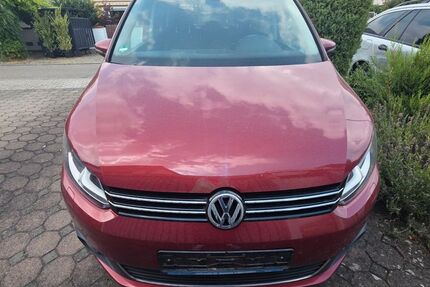 VW Touran 261.000 km 4.000 &euro; Tamm 71732