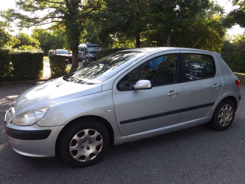 Peugeot 307 227.000 km 2.400 € Herrenberg 71083