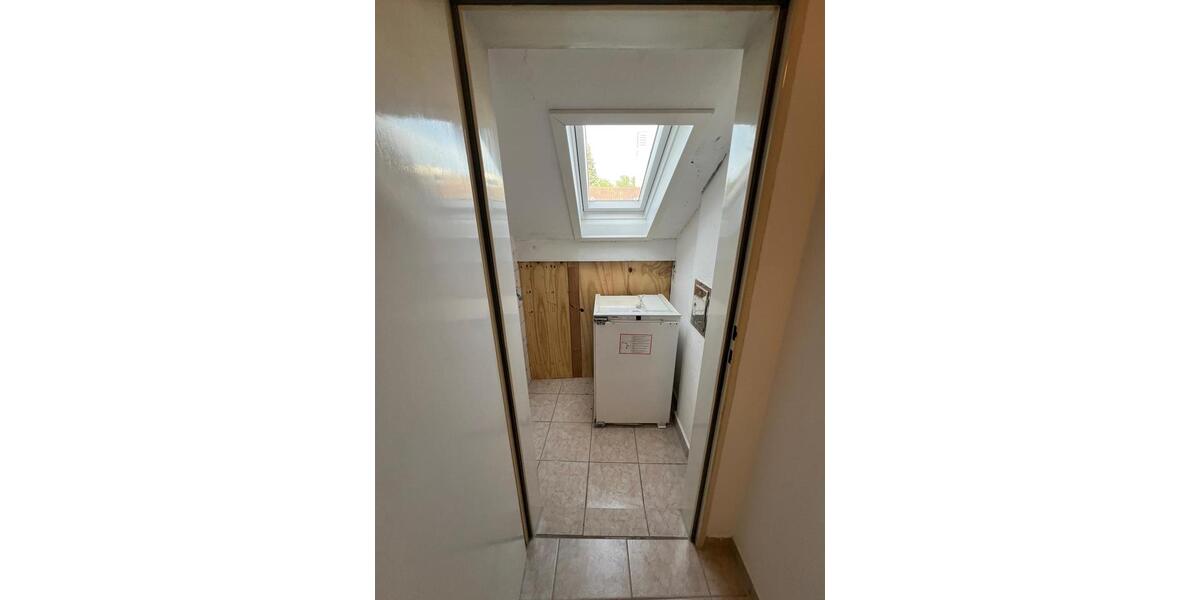 Dachgeschoßwohnung Nürtingen - 3 Zimmer, 58 m&sup2;, 210.000&euro; | Angebot:26972669
