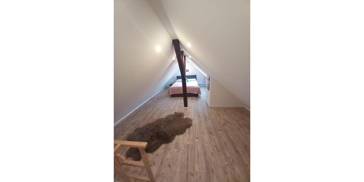 Dachgeschoßwohnung Pforzheim Eutingen - 2.5 Zimmer, 70 m&sup2;, 960&euro; | Angebot:25760599