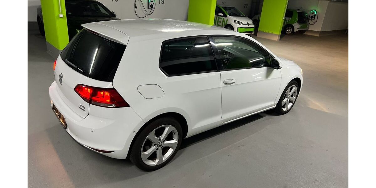 VW Golf 199.600 km 4.399 &euro; Pforzheim 75175