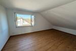 Dachgeschoßwohnung Dußlingen - 2.5 Zimmer, 80 m&sup2;, 1.000&euro; | Angebot:27592938