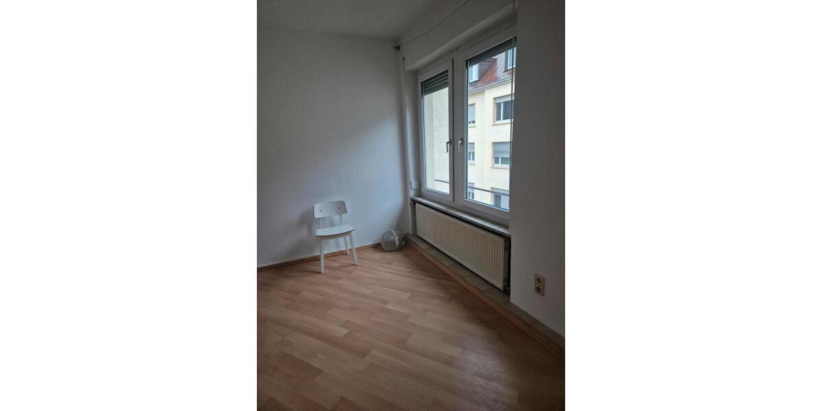 Etagenwohnung Pforzheim Dillweißenstein - 3 Zimmer, 100 m&sup2;, 950&euro; | Angebot:24705985