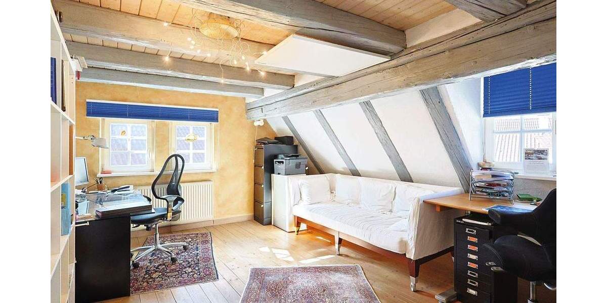 Doppelhaushälfte Ehningen - 4 Zimmer, 135 m&sup2;, 1.755&euro; | Angebot:25603660