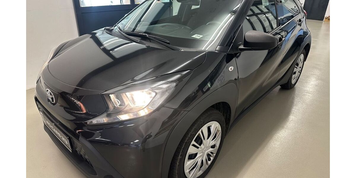 Toyota Aygo (X) 75.412 km 10.890 &euro; LEONBERG 71229