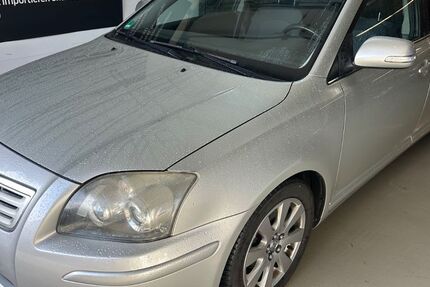 Toyota Avensis 219.834 km 1.990 &euro; LEONBERG 71229