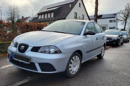 Seat Ibiza 58.000 km 2.700 &euro; Böblingen 71032