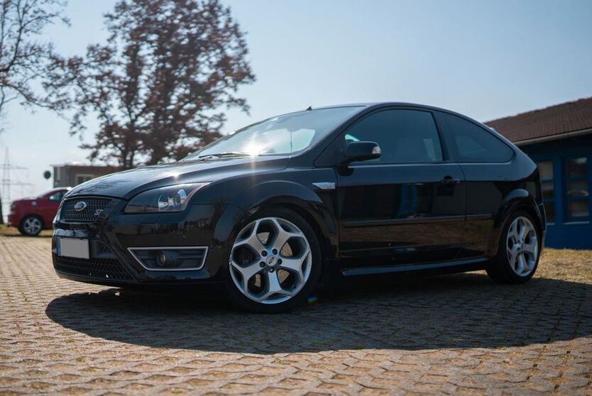 Ford Focus 183.000 km 9.999 € neckartenzlingen 72654