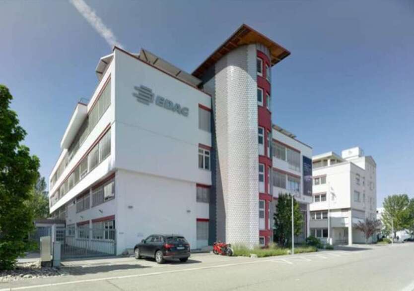 Halle in Sindelfingen 11.000 € 926 m²